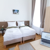 Duna-Enterior-Asztalos-es-Hajoepito-uzem-Domus-Pellegrini-Apartman-referencia-004